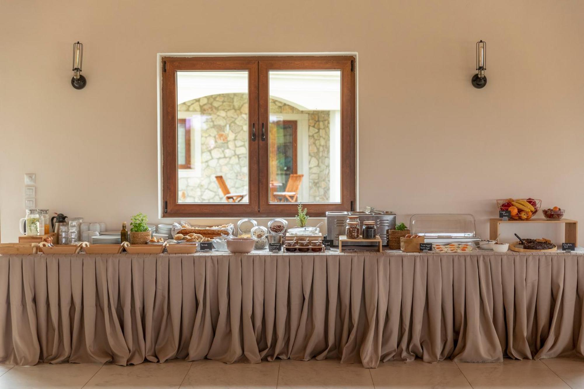 Erikousa Palace Ερείκουσα Εξωτερικό φωτογραφία